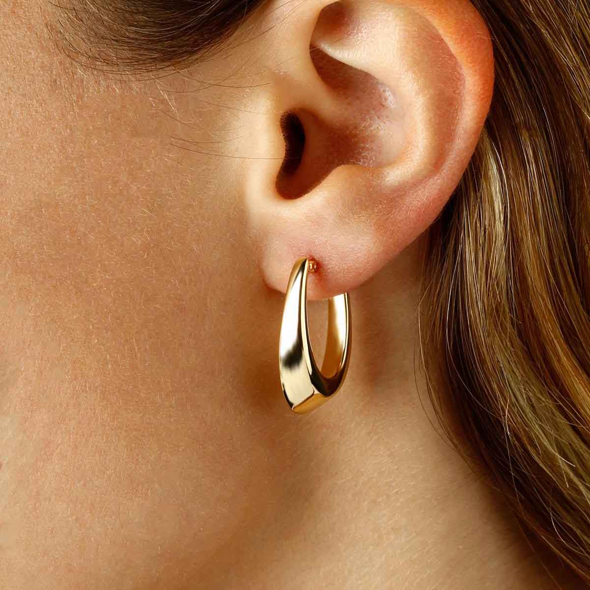 Shiny Oval Hoop Earrings, 14K Yellow Gold | Gold Jewelry Stores