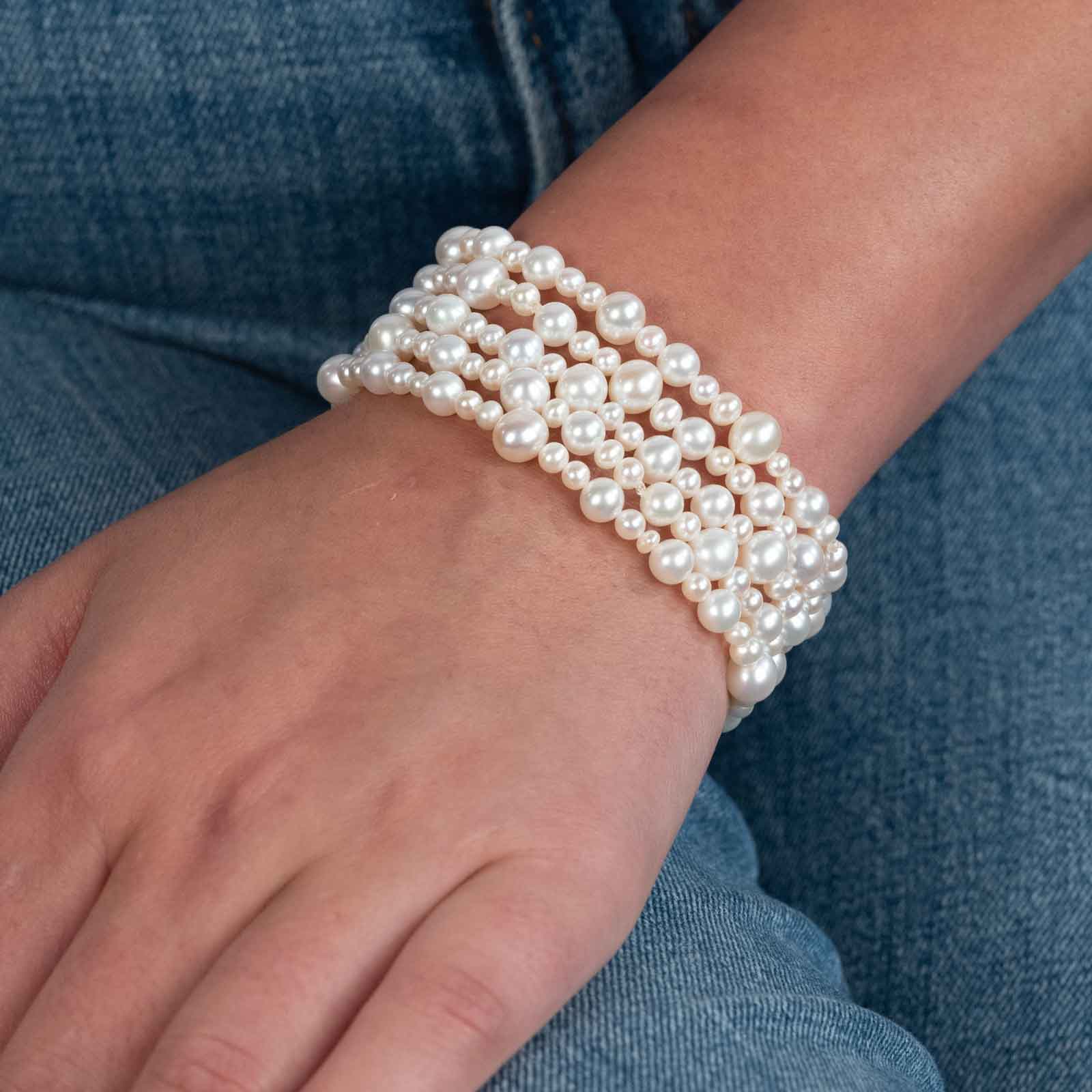 Pearl purchases bracelet