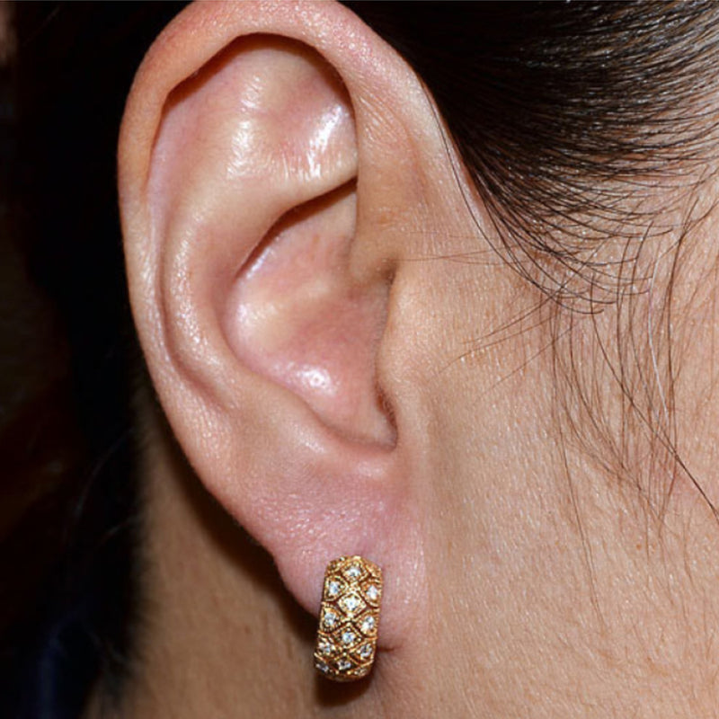 New Retro Gold Black Earrings Letter O Fashion Lady Hollow Diamond Earring