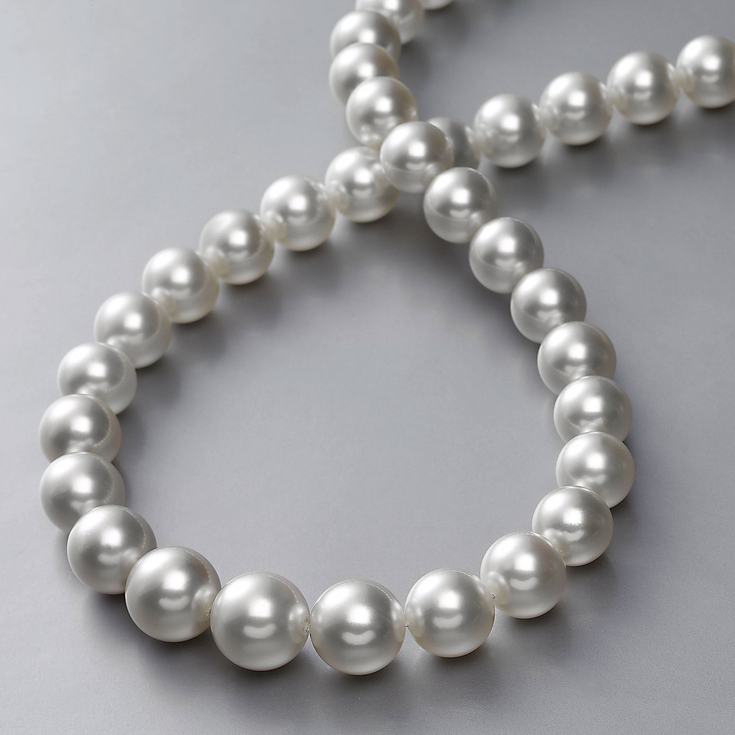 Antique Natural Pearl Necklace, 18K Diamond Flower Clasp
